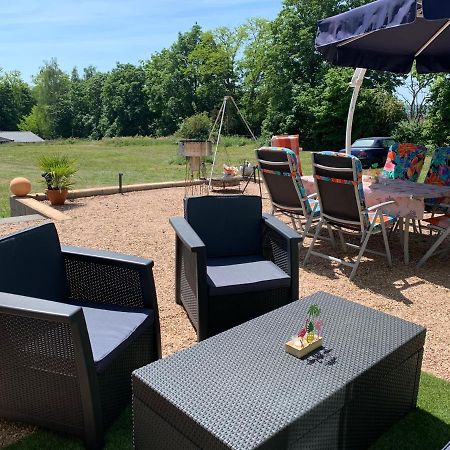 Ferienwohnung Sunny - Moderne Ferienwohnung Im Gruenen In Saarbruecken-West Buitenkant foto
